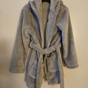 Gray Plush Hooded Jacket with Cozy Fleece Material